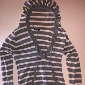 Rue 21 Sweater Gray White